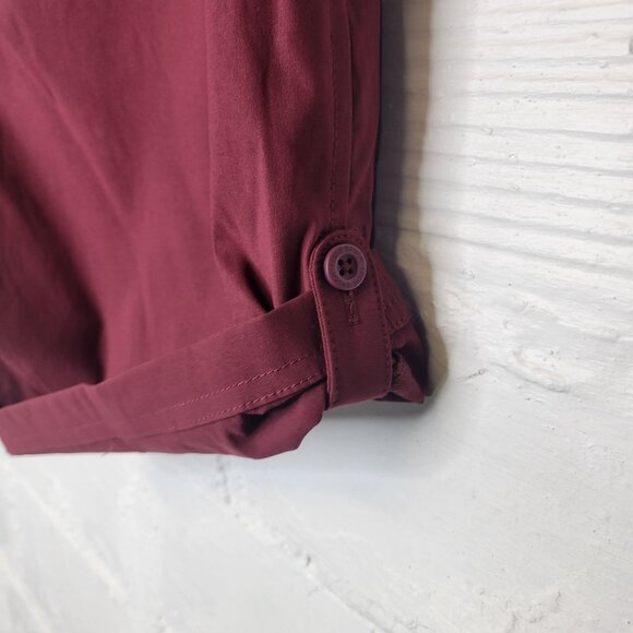 Eddie Bauer Women's Size 10 Rolled Hem Bermuda Short Red - Picture 4 of 7